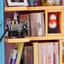 Cargar imagen en el visor de la galería, Casa Miniatura Ático de Dora