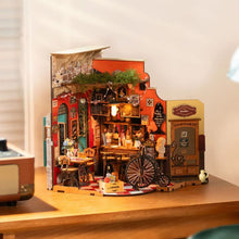 Cargar imagen en el visor de la galería, Casa Miniatura Bar y Restaurante Cheers