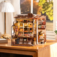 Cargar imagen en el visor de la galería, Casa Miniatura Chocolate de Henry