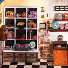 Cargar imagen en el visor de la galería, Casa Miniatura Chocolate de Henry