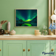 Cargar imagen en el visor de la galería, Punto De Cruz Diamante - Punto De Cruz Diamante - Aurora Boreal Verdes - Figuredart - Paisajes Punto De Cruz Diamante Paisajes