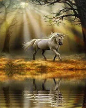 Cargar imagen en el visor de la galería, Punto De Cruz Diamante - Punto De Cruz Diamante - Unicornio En El Borde Del Agua - Figuredart - Mascotas Punto De Cruz Diamante Animales