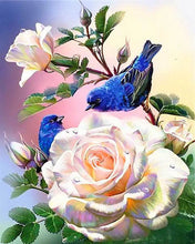 Cargar imagen en el visor de la galería, Diamond Painting - Flores blancas y pájaros azules