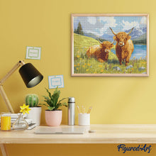 Cargar imagen en el visor de la galería, Diamond Painting - Familia de Highland Cow junto al lago