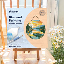 Cargar imagen en el visor de la galería, Diamond Painting en Disco de Madera - Canoa en lago de montaña