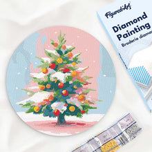 Cargar imagen en el visor de la galería, Diamond Painting en Disco de Madera - Árbol de Navidad nevado
