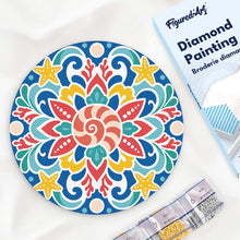 Cargar imagen en el visor de la galería, Diamond Painting en Disco de Madera - Mandala de conchas marinas