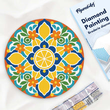 Cargar imagen en el visor de la galería, Diamond Painting en Disco de Madera - Mandala cítrico