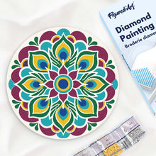 Cargar imagen en el visor de la galería, Diamond Painting en Disco de Madera - Mandala de pavo real