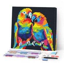 Cargar imagen en el visor de la galería, Mini Diamond Painting 25x25cm - Arte Pop Abstracto de Loros