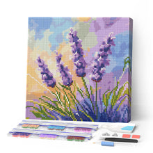 Cargar imagen en el visor de la galería, Pintar por numeros Figured'Art - Mini Diamond Painting 25x25cm - Lavanda