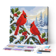 Cargar imagen en el visor de la galería, Pintar por numeros Figured'Art - Mini Diamond Painting 25x25cm - Cardenales de invierno