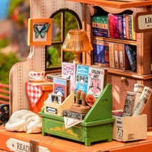 Cargar imagen en el visor de la galería, Casa Miniatura Librería de la Musa