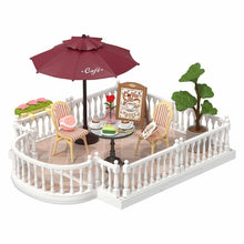 Cargar imagen en el visor de la galería, Casa Miniatura - Terraza de café chic