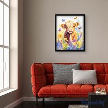 Cargar imagen en el visor de la galería, Highland Cow con mariposas