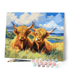 Cargar imagen en el visor de la galería, Highland Cow campo dorado