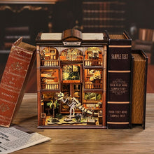 Cargar imagen en el visor de la galería, Book Nook - La Galería Jurásica