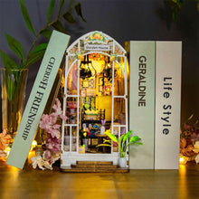 Cargar imagen en el visor de la galería, Book nook - Invernadero y Flores