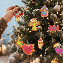 Cargar imagen en el visor de la galería, Decoraciones de Navidad Pintura por Números - Kit Corazón Alegre, Casa y Reno