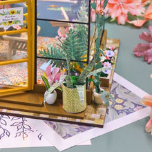 Cargar imagen en el visor de la galería, Casa Miniatura Invernadero Soleado