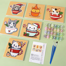 Cargar imagen en el visor de la galería, Mini Pintar por números 15x15cm (6 piezas) - Gatos de Navidad en Tazas