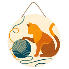 Cargar imagen en el visor de la galería, Pintar por Números en Disco de Madera - Gato y ovillo