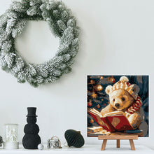 Cargar imagen en el visor de la galería, Mini Pintura por Números 20x20cm con bastidor - Adorable oso leyendo