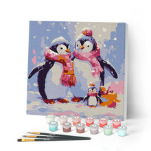 Cargar imagen en el visor de la galería, Mini Pintar por Números 20x20cm con bastidor Familia de Pingüinos en la Nieve