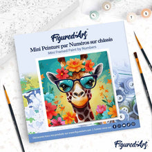 Cargar imagen en el visor de la galería, Mini Pintura por Números 20x20cm con bastidor - Jirafa de fantasía y flores