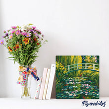 Cargar imagen en el visor de la galería, Mini Pintura por Números 20x20cm con bastidor - Nenúfares y puente japonés - Monet