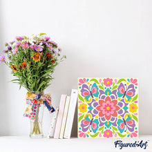 Cargar imagen en el visor de la galería, Mini Pintura por Números 20x20cm con bastidor - Mandala de mariposa