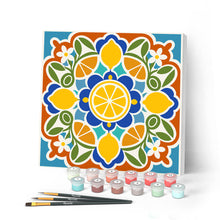 Cargar imagen en el visor de la galería, Pintar por numeros Figured'Art - Mini Pintura por Números 20x20cm con bastidor - Mandala cítrico