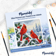 Cargar imagen en el visor de la galería, Mini Pintura por Números 20x20cm con bastidor - Cardenales de invierno