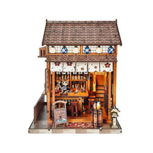 Cargar imagen en el visor de la galería, Casa Miniatura - Sakura Sake Bar