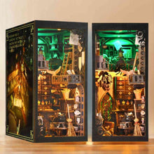 Cargar imagen en el visor de la galería, Book Nook - La Casa del Hechicero
