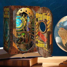 Cargar imagen en el visor de la galería, Book Nook - 10 000 Leguas Bajo el Mar Figured'Art