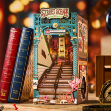 Cargar imagen en el visor de la galería, Book Nook - Escena de calle Figured'Art