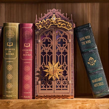 Cargar imagen en el visor de la galería, Book Nook - Rincón de fantasía mágica