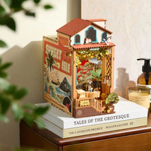 Cargar imagen en el visor de la galería, Book Nook - Isla del atardecer