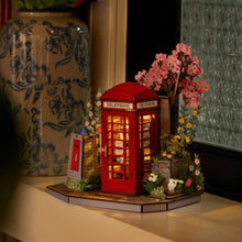 Cargar imagen en el visor de la galería, Puzzle 3D - Kiosco de libros Blossom Figured'Art