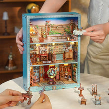 Cargar imagen en el visor de la galería, Book Nook - Coleccionista de Viajes