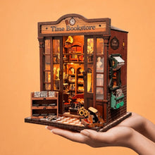 Cargar imagen en el visor de la galería, Casa Miniatura - Librería del Tiempo 1