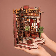 Cargar imagen en el visor de la galería, Casa Miniatura - Biblioteca del Callejón Serpenteante