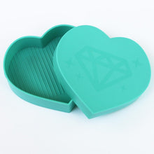 Cargar imagen en el visor de la galería, Organizador en Forma de Corazón Diamond Painting Accesorio