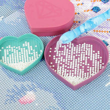 Cargar imagen en el visor de la galería, Organizador en Forma de Corazón Diamond Painting Accesorio
