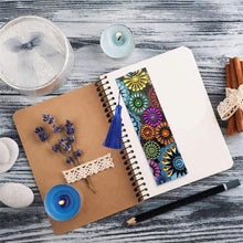 Cargar imagen en el visor de la galería, Marcapáginas Diamond Painting Flores Mandala
