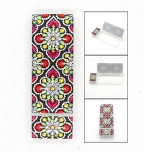 Cargar imagen en el visor de la galería, Porta-Lápiz Diamond Painting