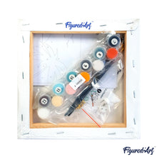 Cargar imagen en el visor de la galería, Mini Pintura por Números 20x20cm con bastidor - Árbol de Navidad y chimenea