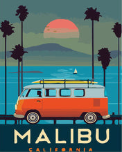 Cargar imagen en el visor de la galería, Pintar por numeros Figured&#39;Art - Póster de viaje Malibu California