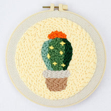 Cargar imagen en el visor de la galería, Punch Needle Pequeño cactus